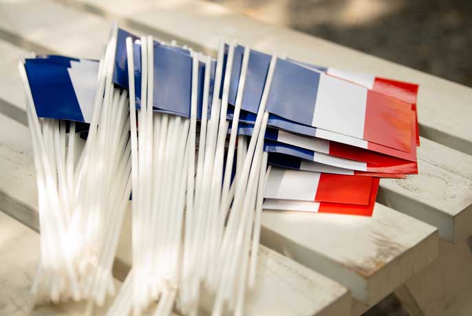 Alain de Benoist : « Ceux qui récusent l’existence de deux blocs iront dans le mur »