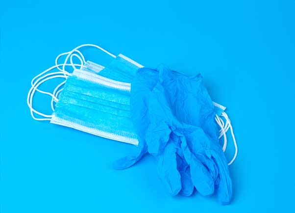 Carnet de bord d’un néo-urgentiste au temps du coronavirus #16 : gestion de la pénurie : blouses, masques, lits, tout manque à l’hôpital !