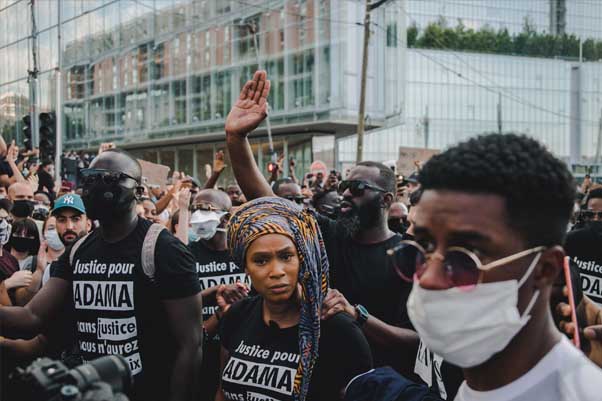 L’actuel antiracisme n’est pas le contraire du racisme, mais un racisme en sens contraire.