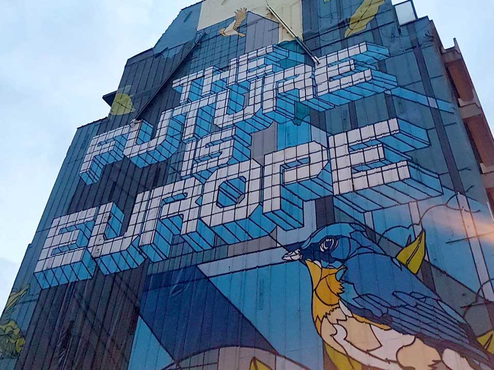 L'ennui est que cette Europe politique, tant attendue, n'existe pas vraiment