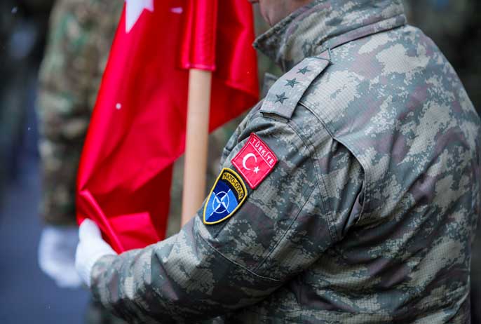 « L’OTAN n’est pas en état de mort cérébrale. C’est l’Europe qui l’est ! »