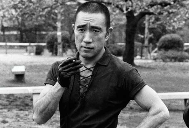 "Pour Mishima, muscles, acier et soleil, c’est la même chose, c’est l’approche de la mort"