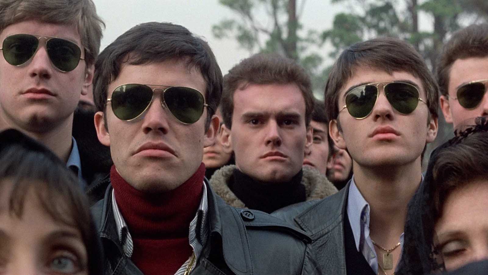 Une tragédie en Ray-ban et perfecto