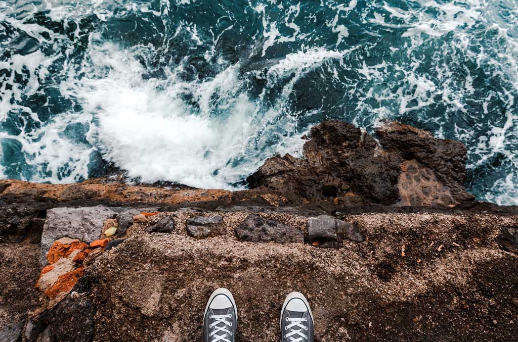 Couverture de la vidéo La post-modernité pousse-t-elle la jeunesse au suicide ?